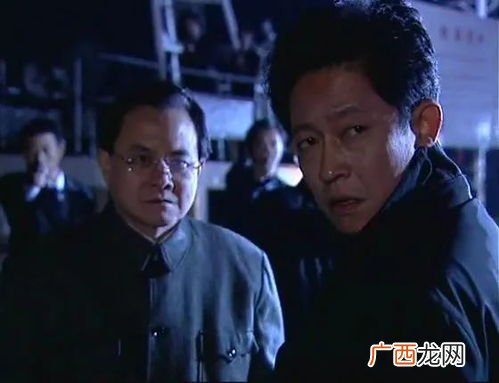 电视剧黑冰告诉人们什么,黑冰十二分钟台词?