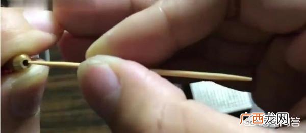 打火机充气方法,如何给Zippo打火机充气？