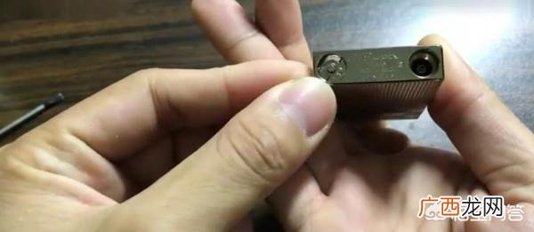 打火机充气方法,如何给Zippo打火机充气？