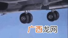 为什么飞机也有轮子,为什么直升机有的有轮子有的是支架？
