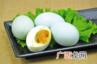 为什么咸鸭蛋蛋白泛黄,腌的咸蛋酒味太重，苦了，怎么办？