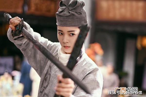 毛加占念什么,羽绒服跑绒粘一身怎么处理？