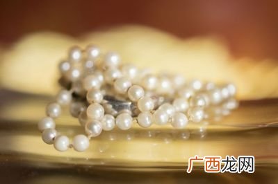 淡水珍珠和海水珍珠哪个好,养殖珍珠好还是淡水珍珠好?