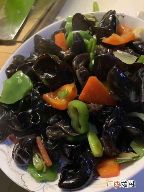炒木耳怎么做,大蒜炒木耳的家常做法？