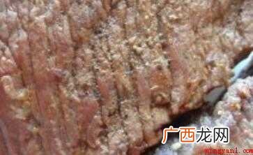 牛肉洗净,切块状;放进开水锅焯烫捞出洗净 牛外脊肉适合怎么吃