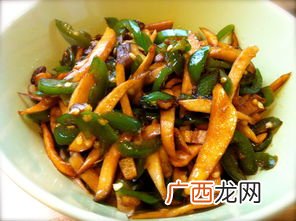 青椒素炒杏鲍菇,杏鲍菇能直接炒吗？