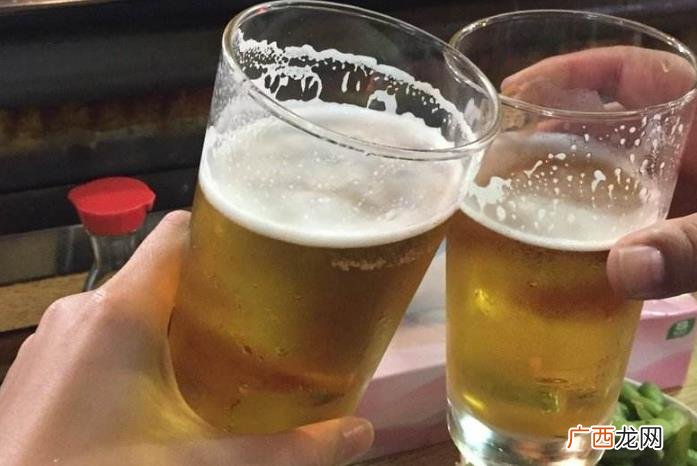 一天一瓶啤酒对身体好吗,一天喝1500ml啤酒合适？