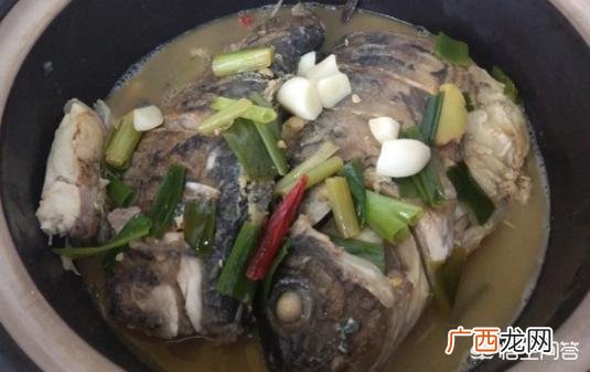 怎样做鲤鱼好吃又简单方便,如何炖鲤鱼好吃又简单？