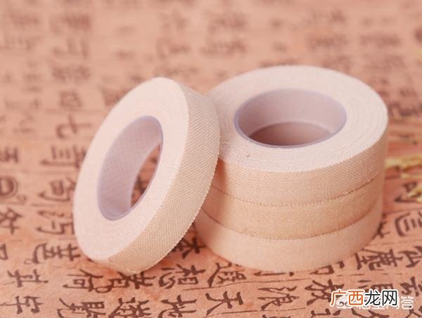 硅胶手机壳发黄用什么能洗白,手机透明壳变黄怎么把它变白？