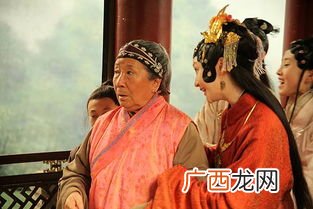 红楼梦里刘姥姥是谁扮演的,87红楼梦刘姥姥扮演者？