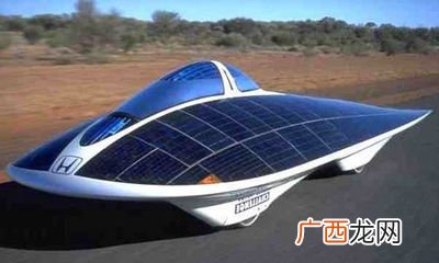 太阳能的能量密度是多少,太阳能可以转化成地球上的什么能量？