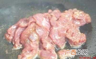 铁板洋葱牛肉,铁板培根花菜 铁板菜有哪些特色菜