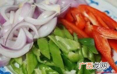 铁板洋葱牛肉,铁板培根花菜 铁板菜有哪些特色菜