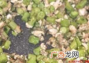过年包饺子剩下的饺子馅翻炒 鸭蛋白怎么吃