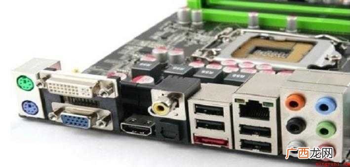 一台电脑怎么接两个显示器