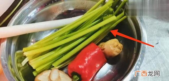 芹菜怎么处理,芹菜去皮去丝教程？