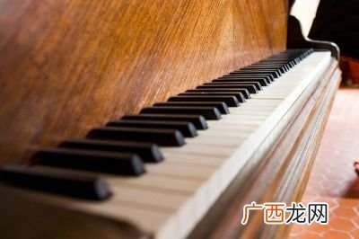 拜访英语怎么读,探访英语和过去式？