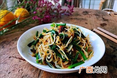 炒豆芽需要焯水吗,豆芽焯水多久？