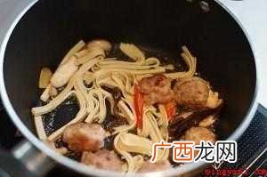 蘑菇三鲜汤怎样做