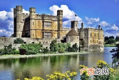英国是欧洲国家吗,英国脱离欧盟了还是欧洲国家吗？