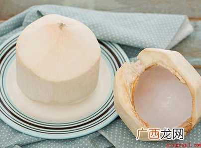椰子怎样打开吃椰肉