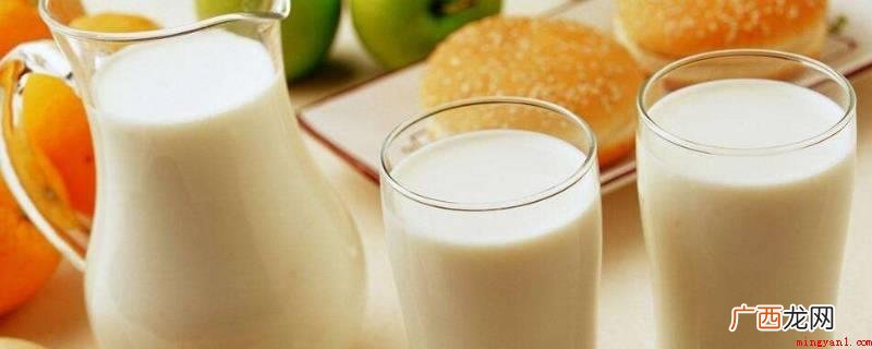 正常儿童喝牛奶,选择早餐最佳既方便又富有营养 喝牛奶记住4个最佳时间