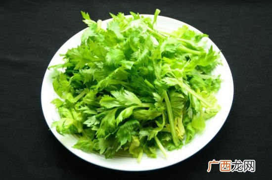 芹菜叶子可以吃吗,毛芹叶子能吃吗？