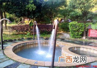 小孩子泡温泉的时候穿什么
