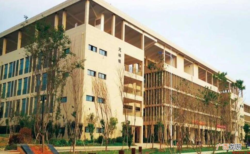 赣南师范大学科技学院是公立或是私立 赣南师范大学科技学院是公办还是民办