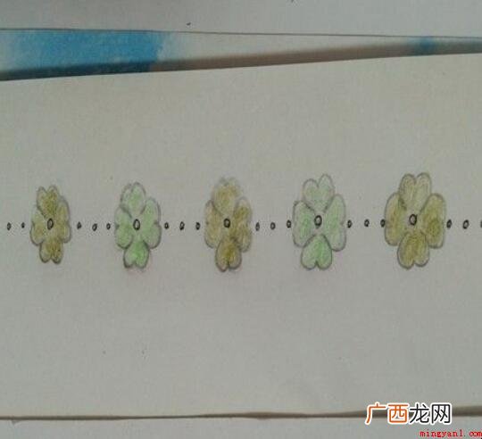 手抄报的花边怎么画的主要内容 手抄报的花边怎么画