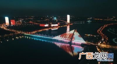西安面积多少平方公里,兰州市和西安市哪个大？