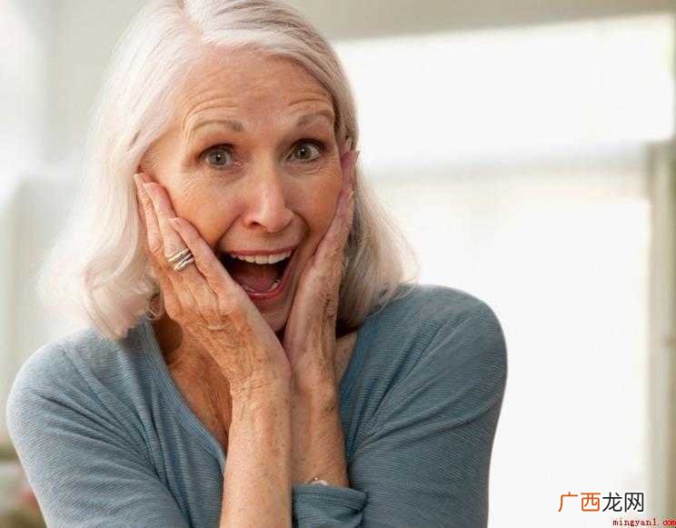 惊异的近义词有哪些 感兴趣的网友们 惊异的近义词有哪些