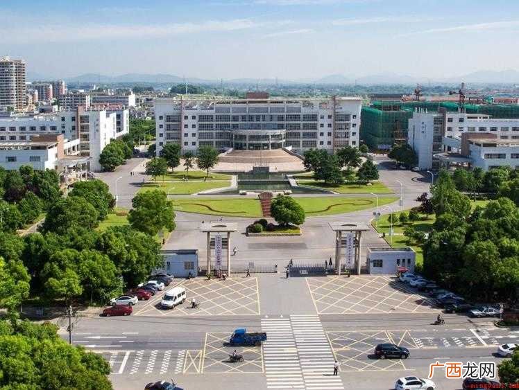 江苏农林职业技术学院是公办还是民办