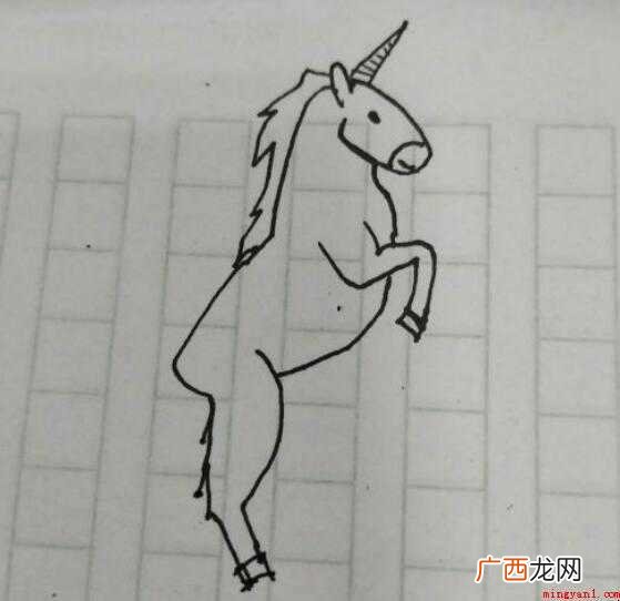 马的简笔画怎么画 画马站立的蹄子 马的简笔画怎么画