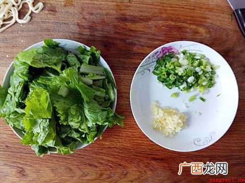油泼面怎样做比较正宗