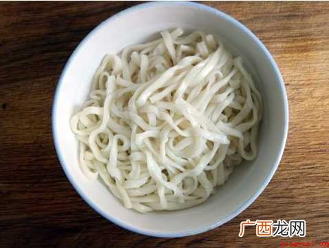 油泼面怎样做比较正宗