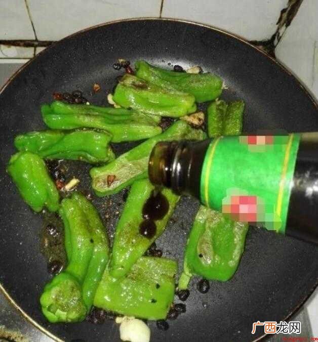 怎样做虎皮青椒_健康频道 怎样做虎皮青椒
