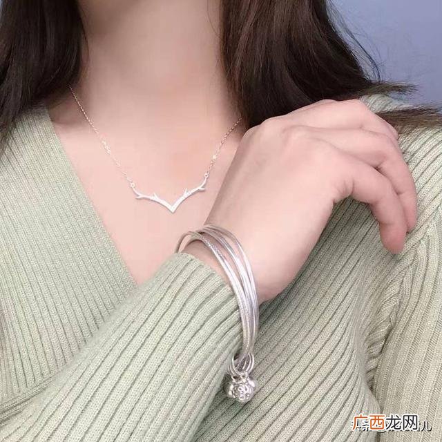 戴银手镯对身体有什么好处,带银手镯有什么好处?