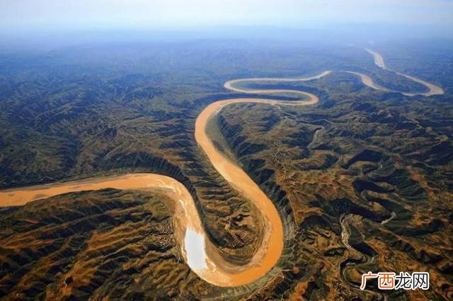 河南河北中间是什么河,河南河北是以哪条河分界的？