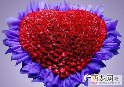 求婚用什么花最好,领结婚证买什么样式的花？