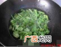蒜蓉西兰花和大蒜做的家常菜 蒜蓉西兰花怎么做