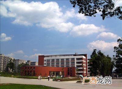 成都理工大学是211吗,四川理工大学是不是国家重点大学？