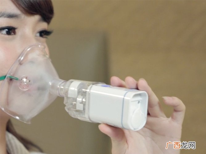 雾化怎么吸才是对的,单用生理盐水做雾化可以吗？