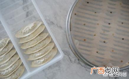 水饺可以蒸着吃吗,蒸饺可以煮吗？