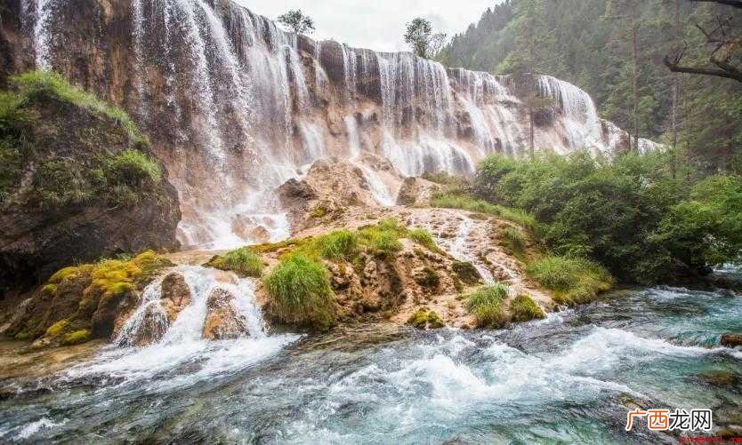 九寨沟由哪些瀑布构成? 九寨沟由什么瀑布组成