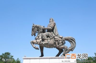 成吉思汗的墓在哪里,成吉思汗墓是谁发现的？