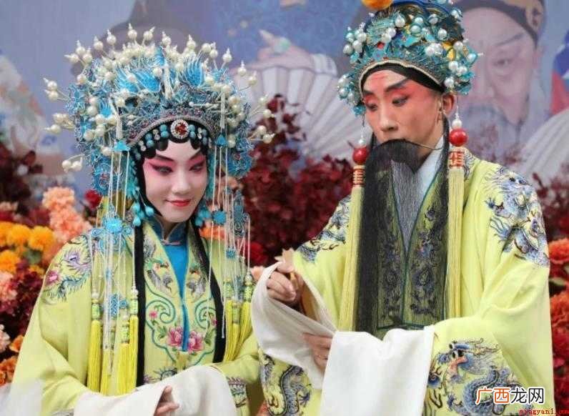 戏剧脸谱中的白脸是什么意思? 戏剧脸谱中的白脸代表什么意思