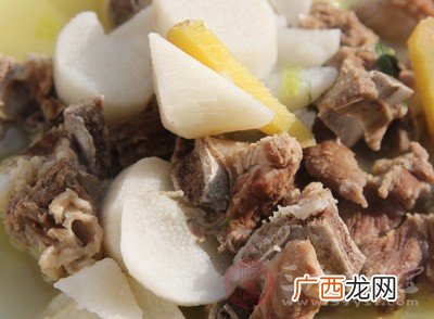 清炖排骨怎么做最好吃,王刚清炖排骨家常做法？