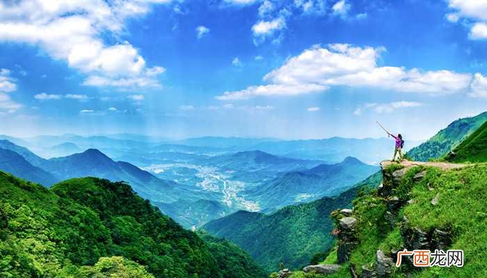 梦见山上有深水坑怕掉下去是什么意思