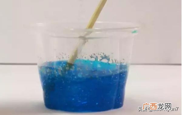 水晶泥是什么材料,什么是水晶泥？水晶泥怎么玩？
